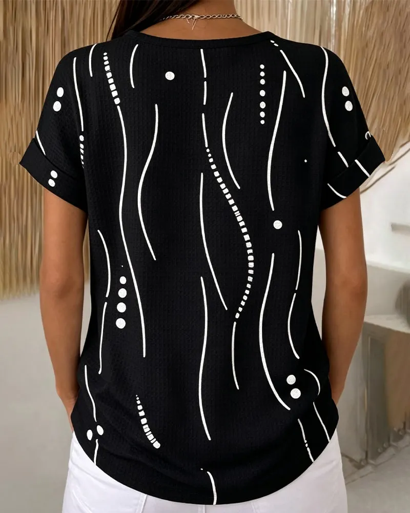 Camiseta de mujer de manga corta con estampado gráfico y botones - Imagen 8