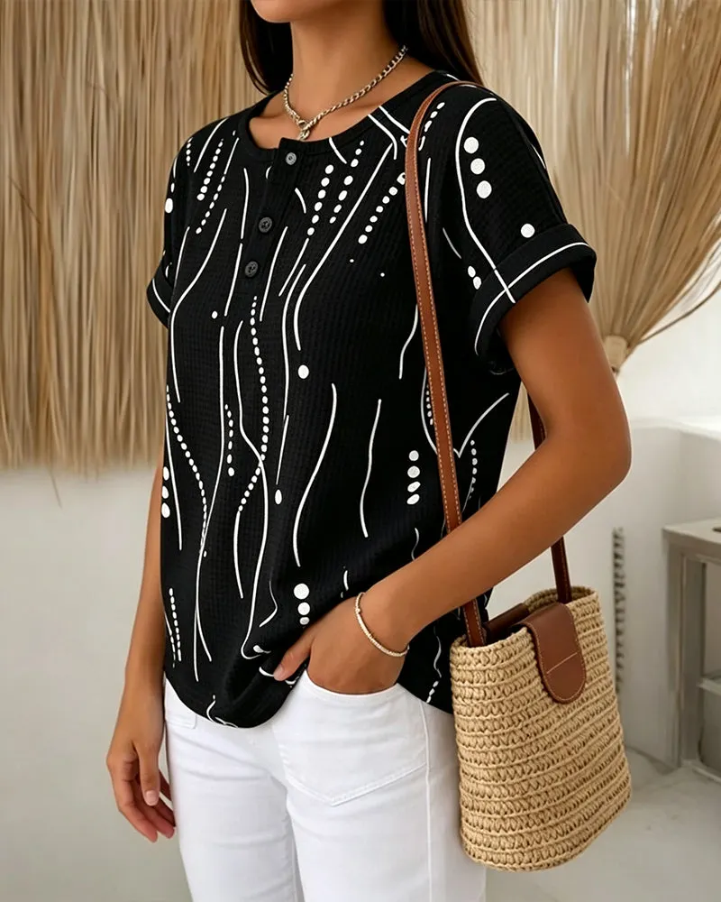 Camiseta de mujer de manga corta con estampado gráfico y botones - Imagen 9