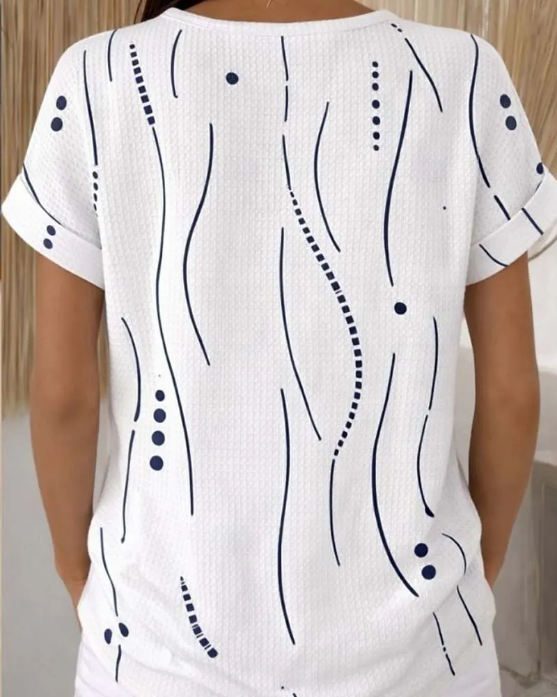 Camiseta de mujer de manga corta con estampado gráfico y botones - Imagen 5