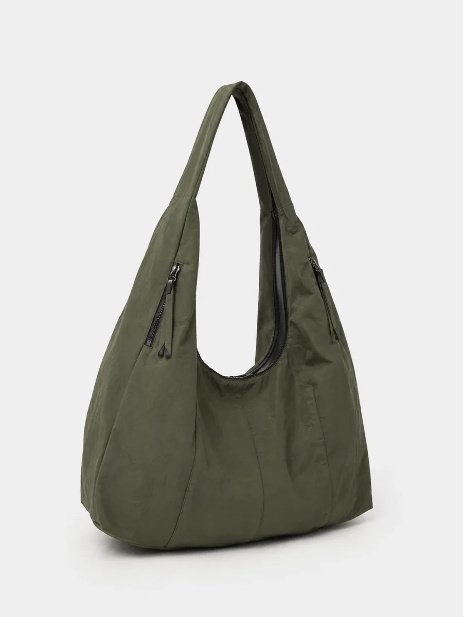 Bolsa Hobo Grande de Nylon | Ligera y Espaciosa - Imagen 3