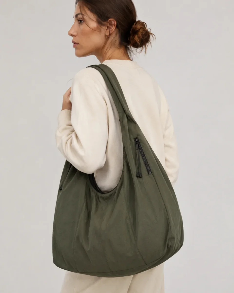 Bolsa Hobo Grande de Nylon | Ligera y Espaciosa