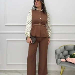 Conjunto Pantalón Y Chaleco Con Cinturón En Cintura