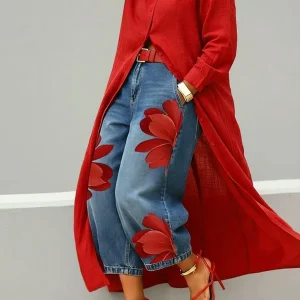 Conjunto Vestido Camisero Rojo y Jeans Anchos Florales